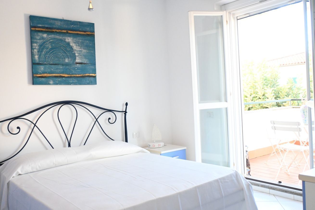 1 bedroom, internet, bed sheets