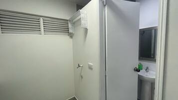 Shower, free toiletries, towels, soap