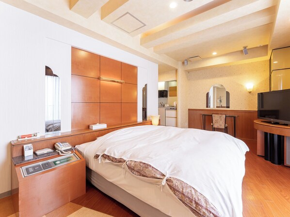 Queen Single Room, Non Smoking | Individually decorated, individually furnished, blackout drapes - Tabist Shizukuishi Resort Hotel (Shizukuishi)