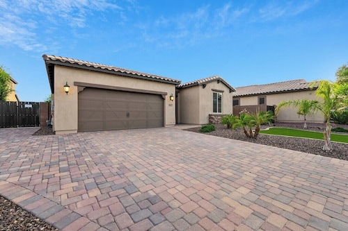 Stunning Surprise Gem | Private Pool + BBQ | Near Spring Training | 4BR in Surprise