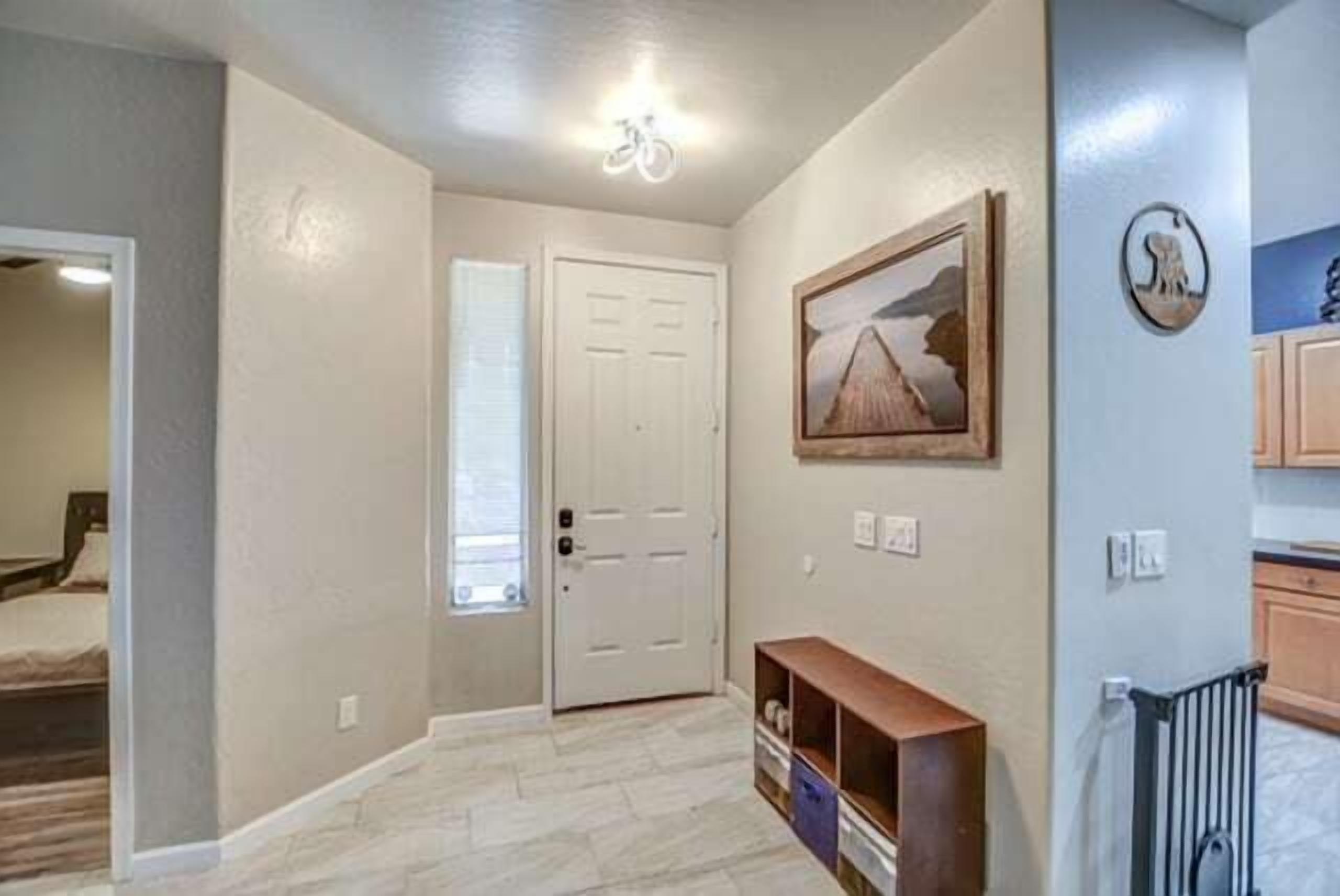 4 bedrooms, desk, free WiFi, bed sheets