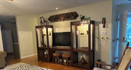 Experience Peace, Relaxation and Comfort in Kentucky with a touch of KENYA!