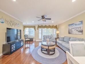 Smart TV - Cozy 4BR Townhome, Community Pool, Great Location (Cape May)