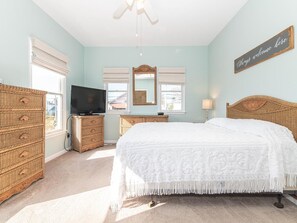 3 bedrooms, iron/ironing board, free WiFi, bed sheets - Top Floor Deck w/ Ocean View | Beach Block House (Cape May)