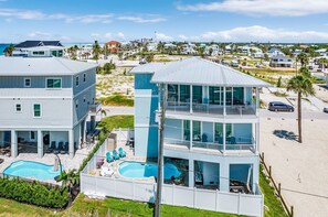 Exterior - Anchors Away - Pool Home Across Street from Beach with Private Access (Fort Myers Beach)