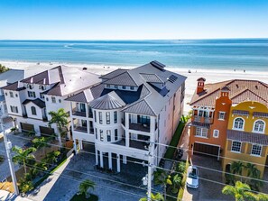 Exterior - Amazing Views, Heated Pool & Hot Tub - Beach Breeze - Roelens (Fort Myers Beach)