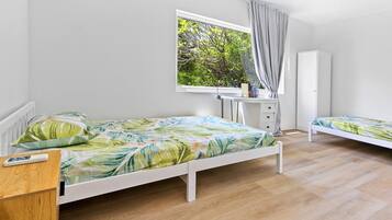 2 bedrooms, WiFi, bed sheets