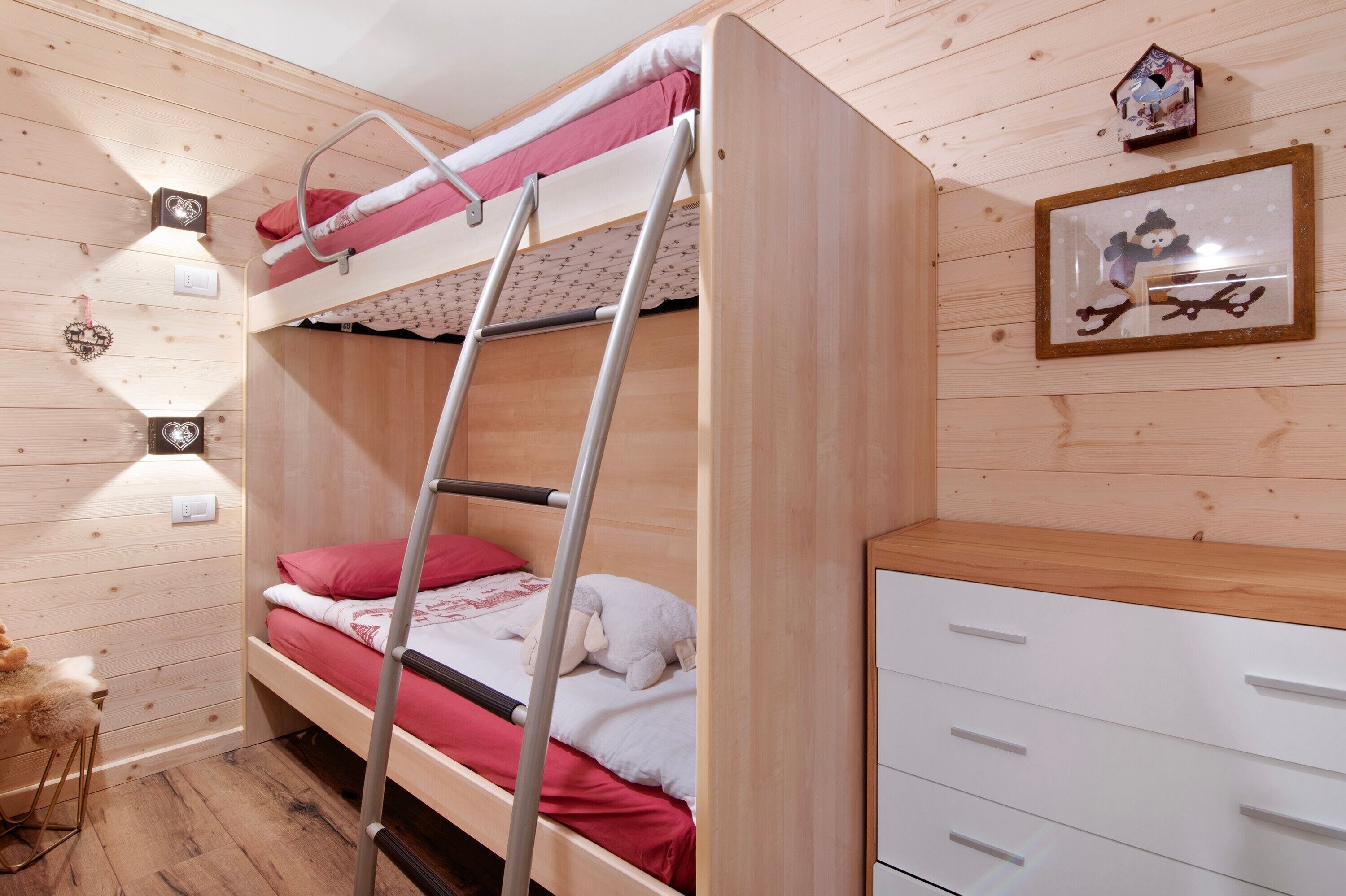 2 camere, ferro/asse da stiro, Wi-Fi gratuito, lenzuola