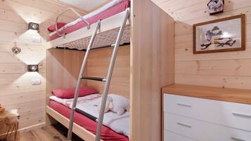 2 chambres, fer et planche Ă repasser, Wi-Fi gratuit, draps fournis