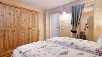 2 quartos, ferros/tábuas de passar roupa, Wi-Fi de cortesia