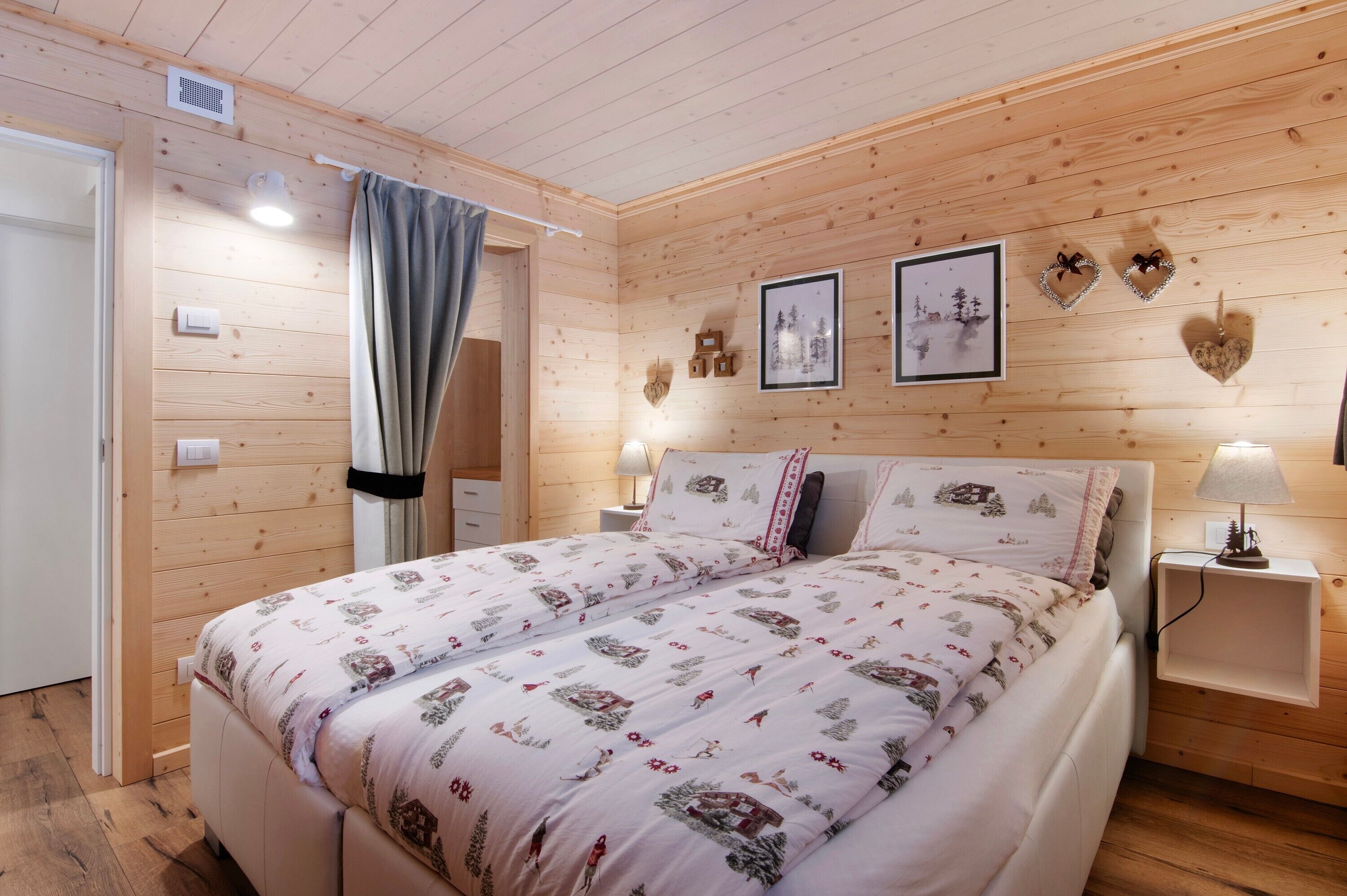 2 chambres, fer et planche à repasser, Wi-Fi gratuit, draps fournis