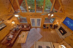 Télévision, cheminée