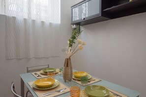 Dining - Porta Venezia - Corso Buenos Aires, Central Station at 13min walk, M2 at 200m (Milan)