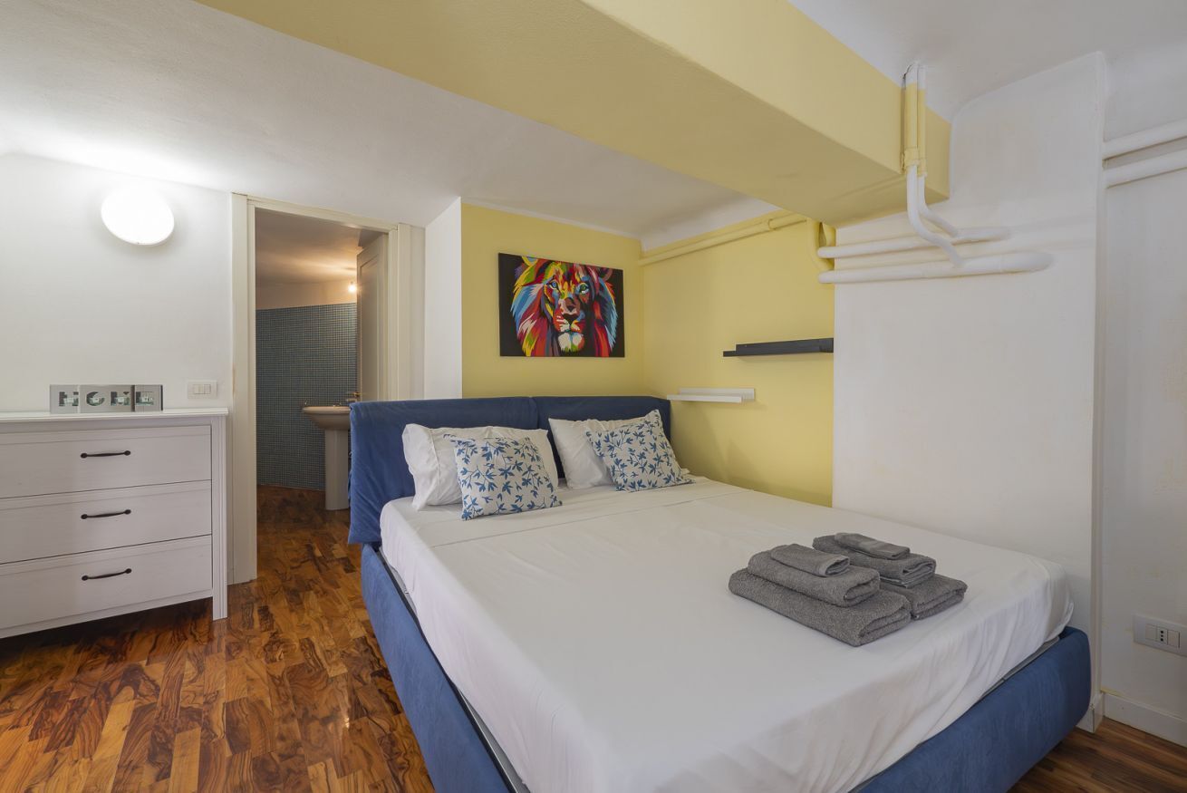 1 bedroom, iron/ironing board, travel cot, free WiFi