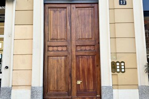 Exterior detail - Design and comfort, 8-minute walk to the subway, air conditioning, Wi-Fi (Milan)