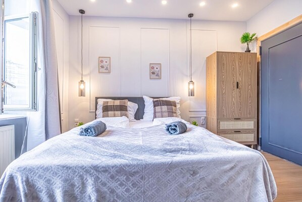 1 bedroom, WiFi, bed sheets