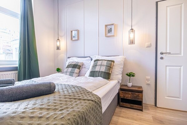 1 bedroom, WiFi, bed sheets