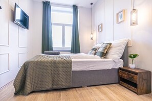 1 bedroom, WiFi, bed sheets