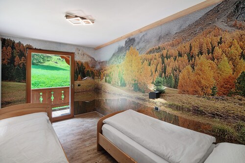 Appartement "Badia" avec vue sur les montagnes, terrasse partagée et Wi-Fi