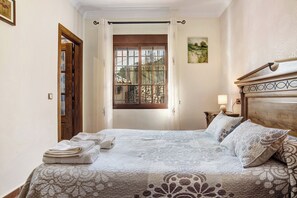 3 soverom, wi-fi (inkludert) og sengetøy