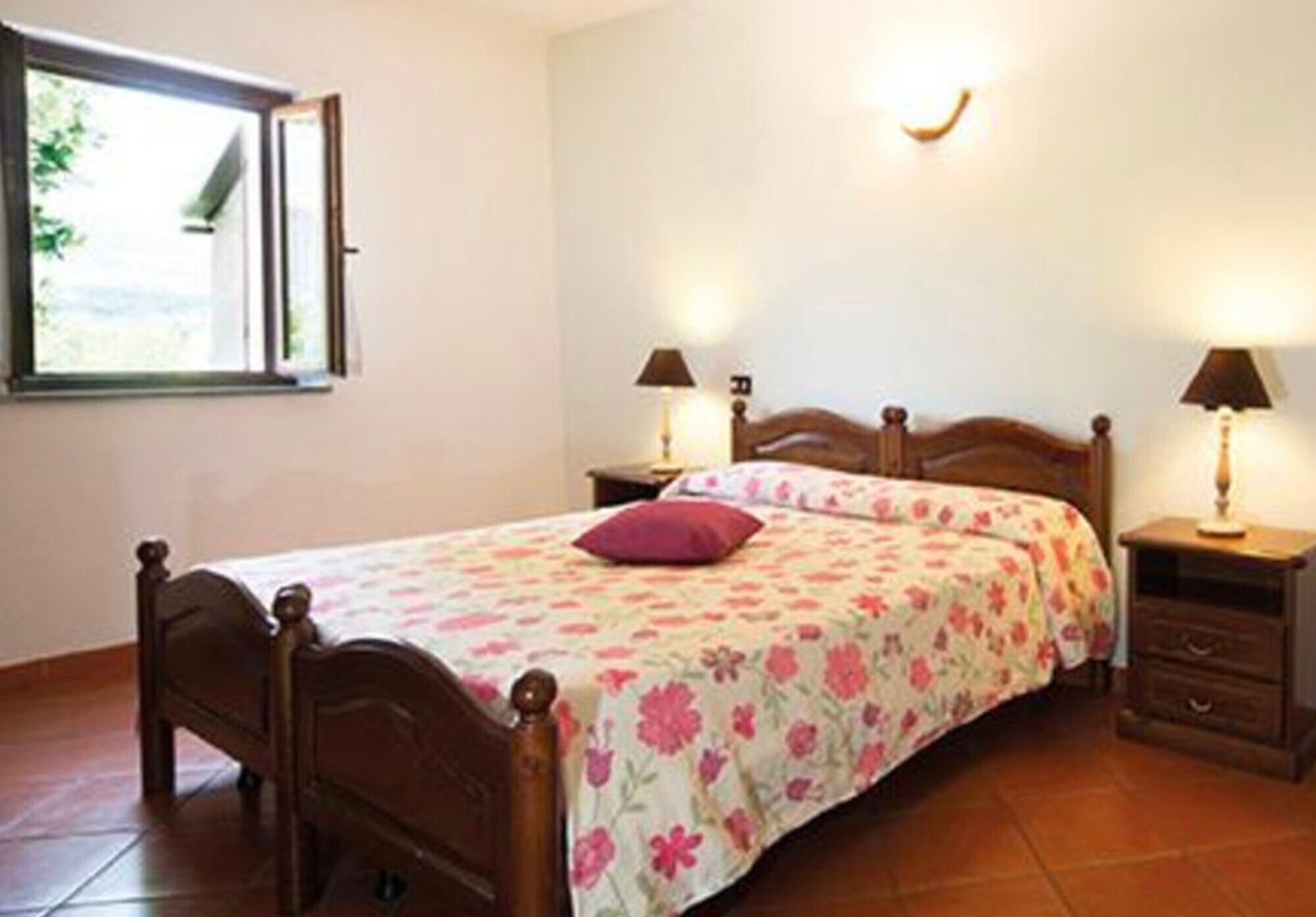 2 quartos, ferros/tábuas de passar roupa, Wi-Fi de cortesia