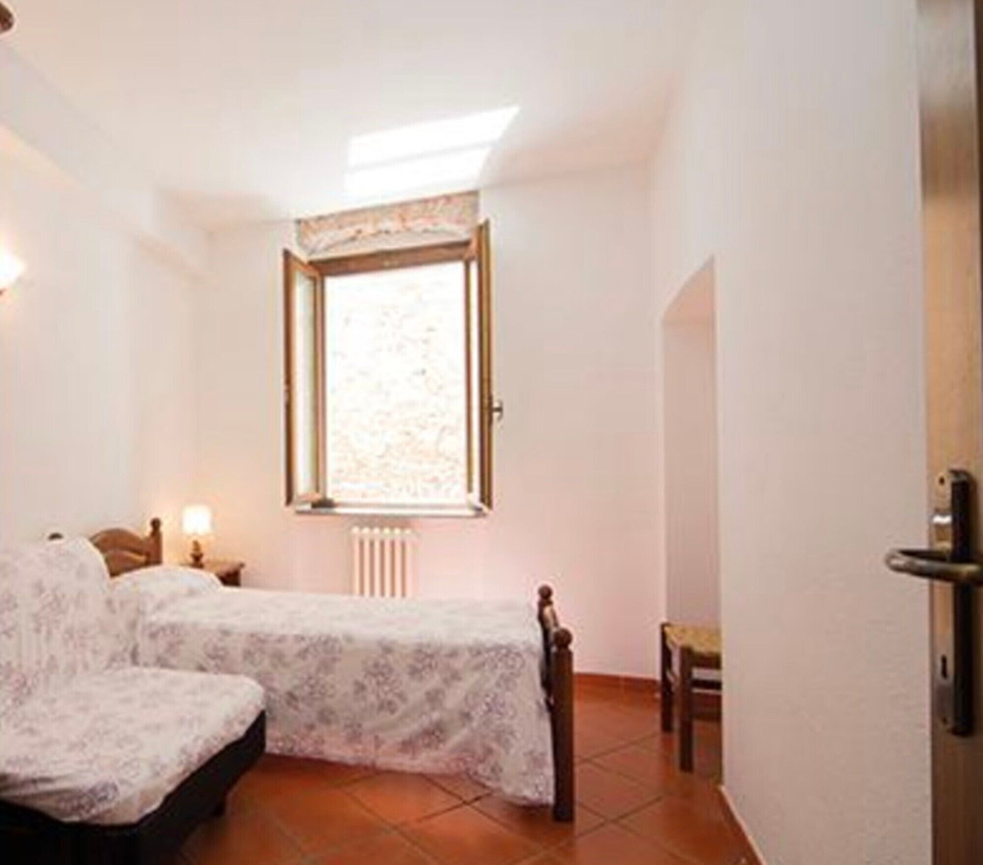 2 quartos, ferros/tábuas de passar roupa, Wi-Fi de cortesia