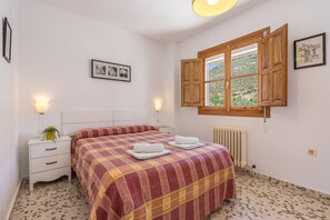 3 quartos, ferros/tábuas de passar roupa, Wi-Fi de cortesia