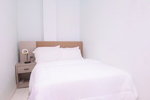 2 bedrooms, iron/ironing board, WiFi, bed sheets - Charming 1-2-bedroom apartments in Georgetown with WiFi, AC with concierge. (Georgetown)