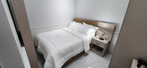 2 quartos, ferros/tábuas de passar roupa, Wi-Fi, roupa de cama