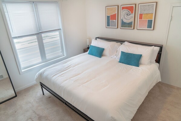 3 bedrooms, desk, iron/ironing board, travel crib