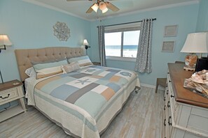 2 bedrooms, internet, bed sheets - Sea Oaks 103 - Oceanfront Complex in Garden City Beach (Garden City Beach)