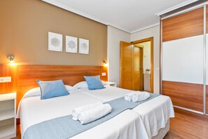 1 chambre, fer et planche à repasser, Wi-Fi gratuit, draps fournis