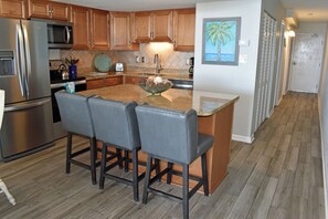 Private kitchen - Water's Edge Resort #1510 - Oceanfront Complex in Garden City Beach, SC (Garden City Beach)