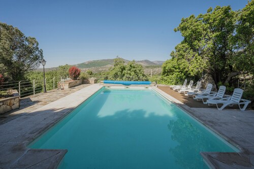 Finca 'Villa Karina' with Mountain Views, Private Pool and Wi-Fi