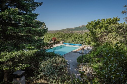 Villa Karina: Finca with Mountain Views, Private Pool and Wi-Fi