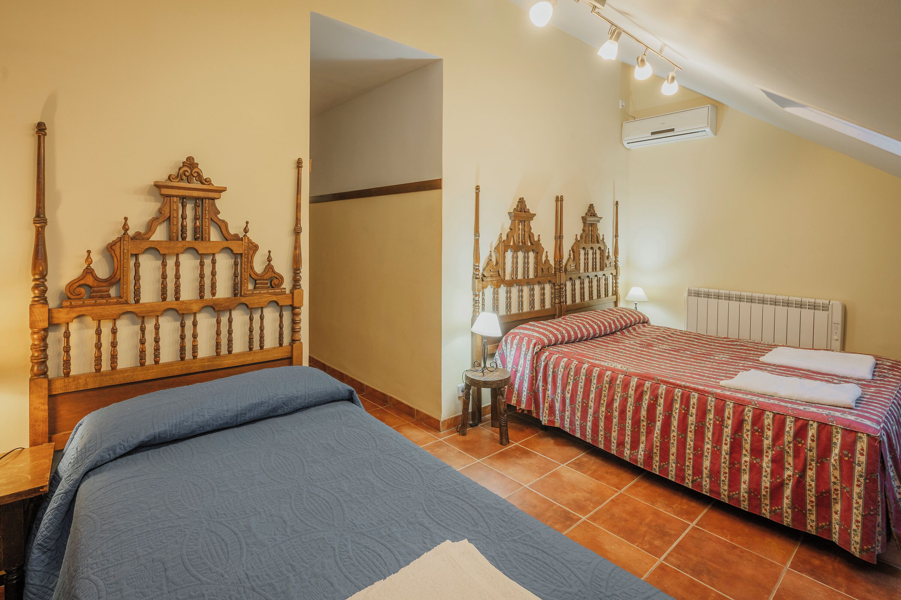 6 bedrooms, free WiFi, bed sheets