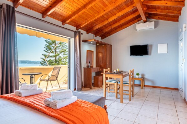 1 chambre, fer et planche à repasser, Wi-Fi gratuit, draps fournis