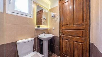 淋浴設備、風筒、提供毛巾