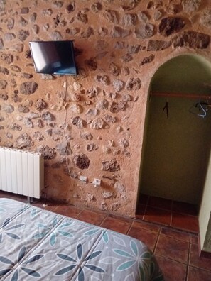 1 chambre, Wi-Fi gratuit, draps fournis