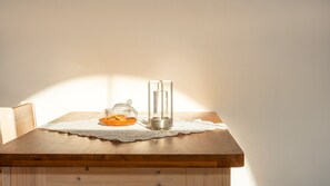 Basic Room, 1 Bedroom (Green 202(Pets Not Allowed)) | 1 bedroom, free WiFi - Gyeongju Woojin Green Pension (Gyeongju)