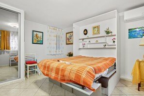 Fer et planche à repasser, accès au Wi-Fi (inclus)