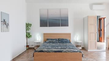 3 Schlafzimmer, Schreibtisch, Bügeleisen/Bügelbrett, kostenloses WLAN