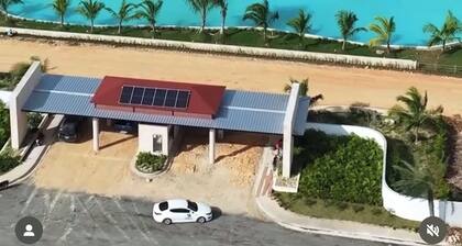 3-bedroom house in marvelous Punta Cana with access to an artificial beach!