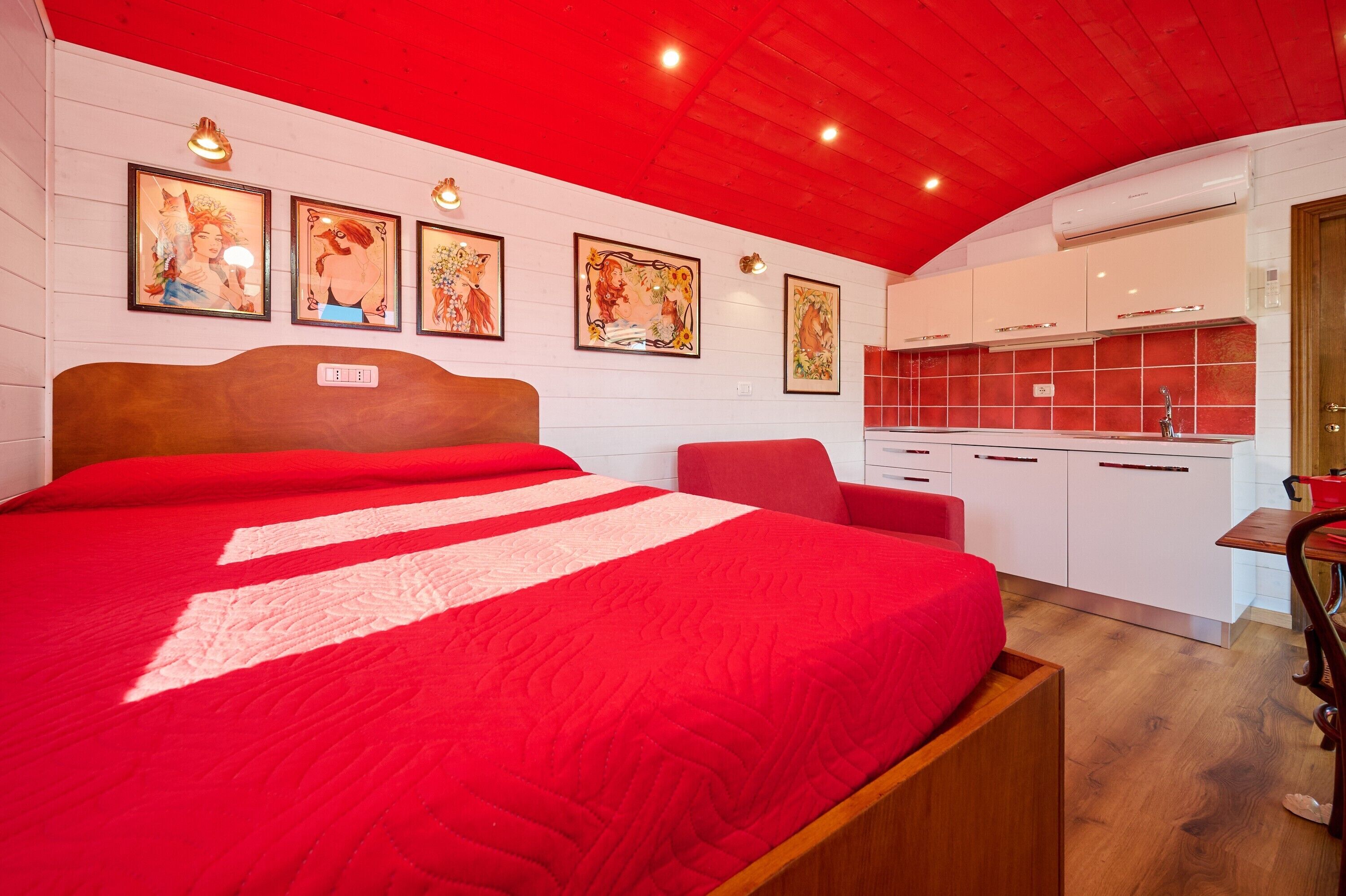 1 bedroom, free WiFi, bed sheets