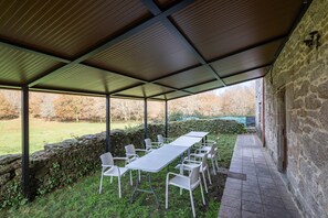 Outdoor dining - Rural House 'Chan Da Ra' with Mountain Views, Private Pool and Private Terrace (A Lama)