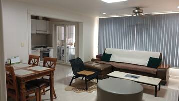 Smart TV, video library