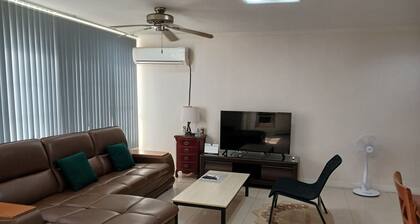 Specializing Villa within 3 minute walking distance from Humphreys Base gate