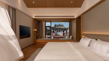 Luxury Double Room, City View | View from room