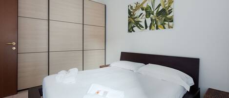 1 chambre, fer et planche Ă repasser, Wi-Fi, draps fournis