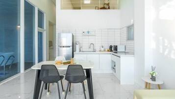 Basic Room, 2 Bedrooms (Room 101) | 1 bedroom, WiFi (free)